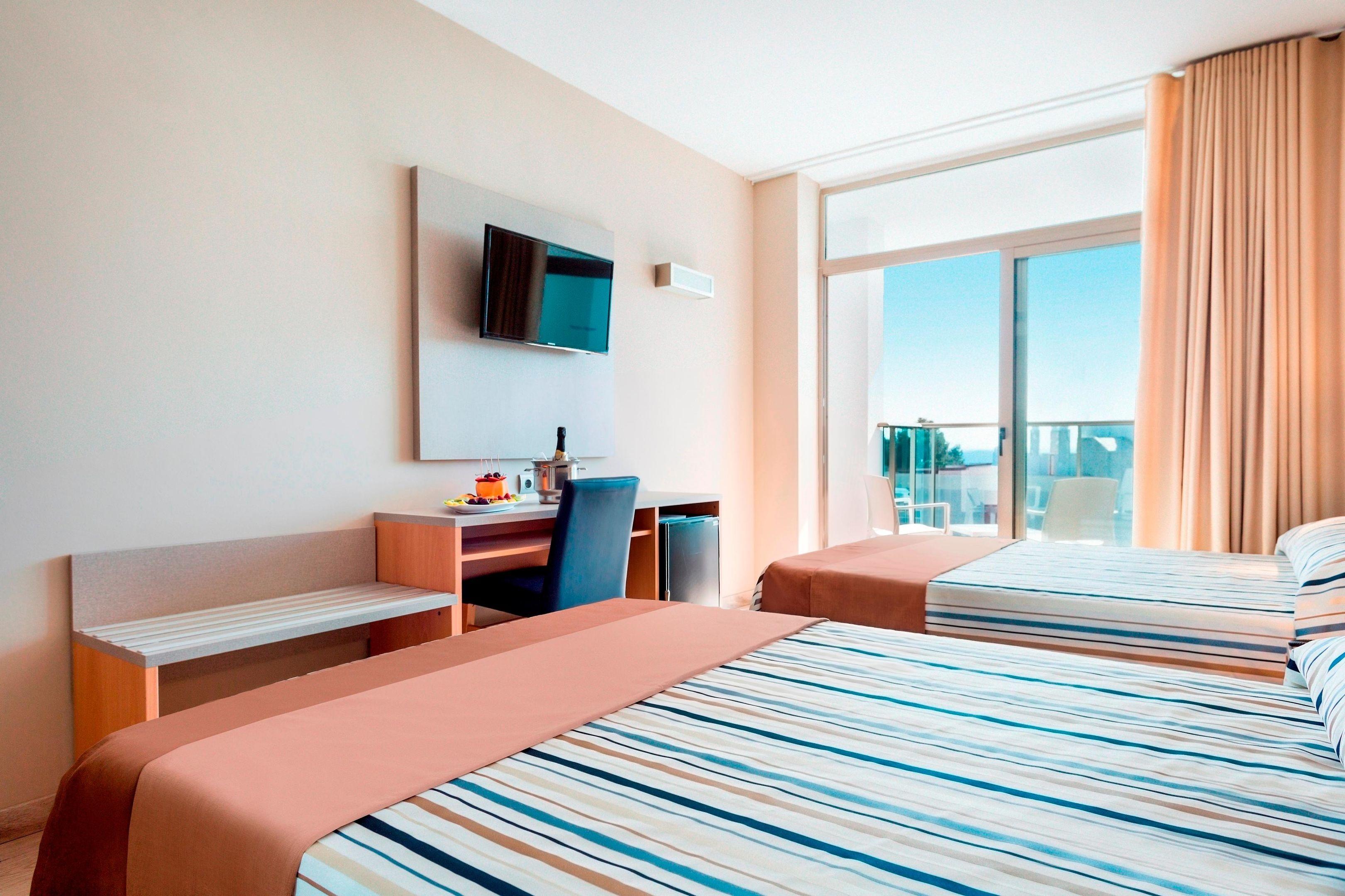 Standard, Double Bed, Pool View, Balcony or Terrace
