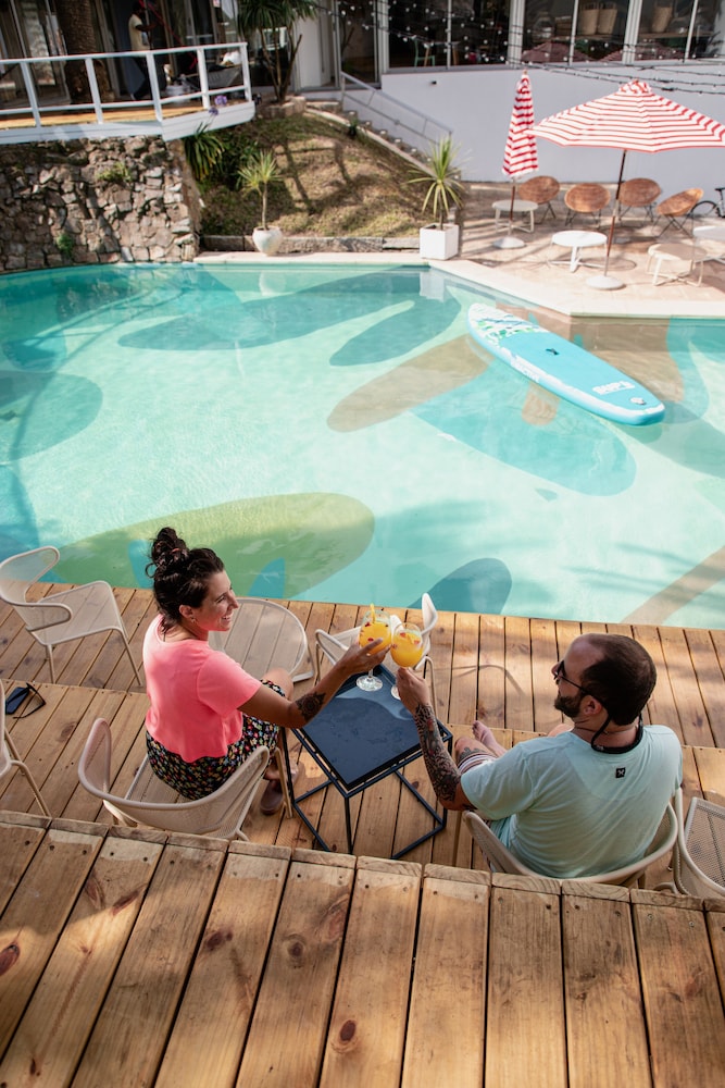 swimming pool spa