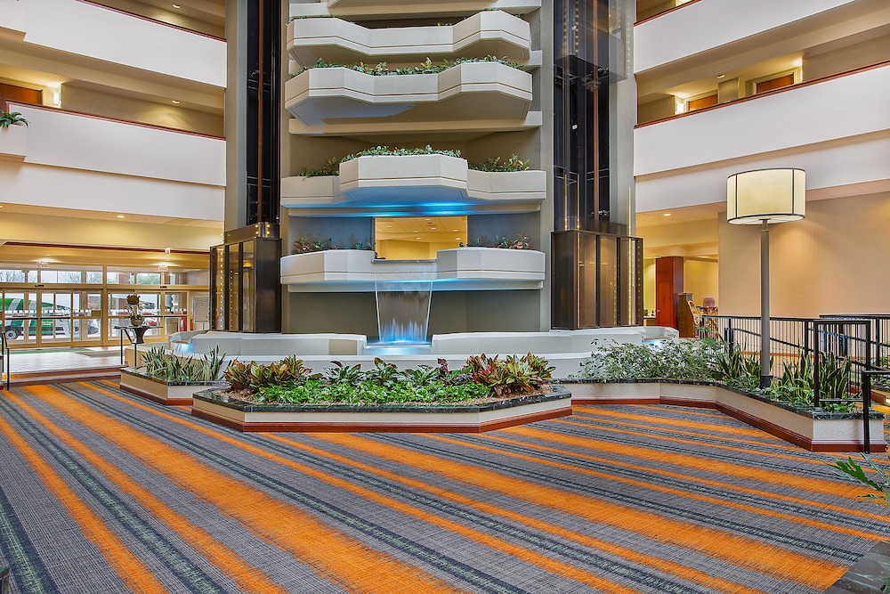 Holiday Inn University Plaza-Bowling Green 3/71