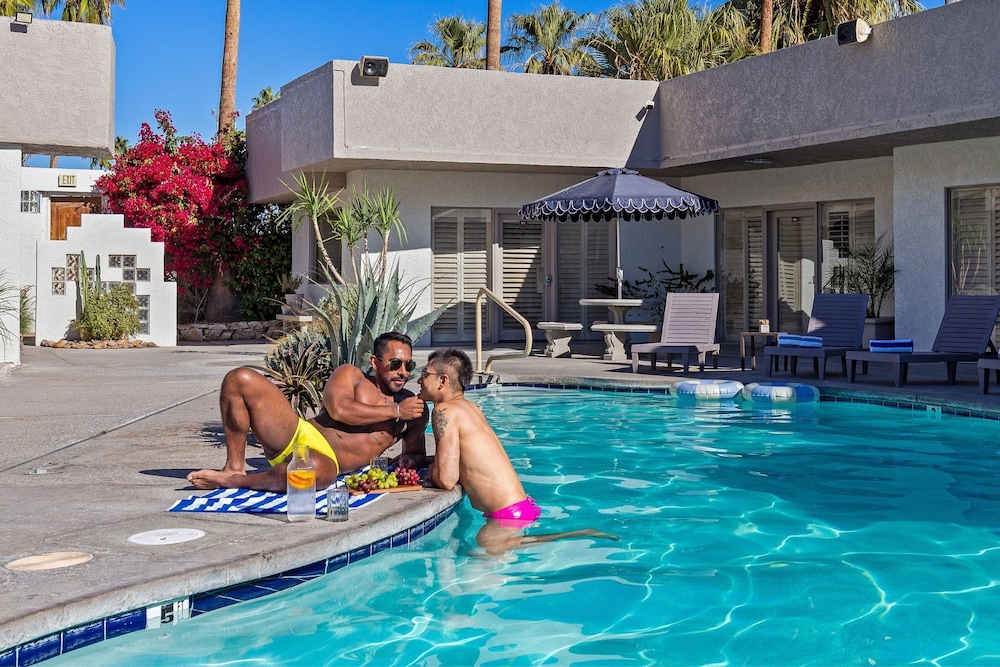 Casa Oliver Hotel & Resort - A Gay Mens Resort 36/50
