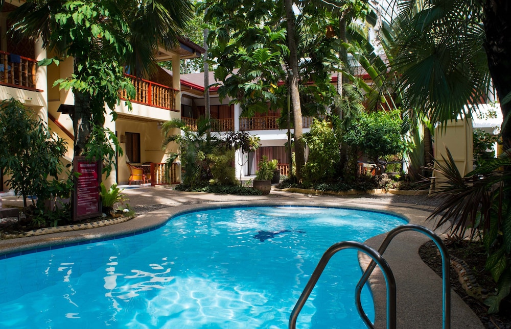 Alona Vida Beach Resort 56/64