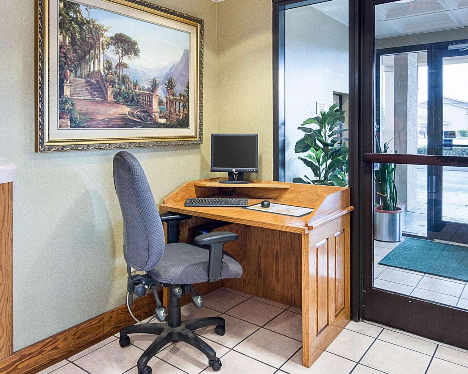 Quality Inn and Suites Franklin VA 11/12