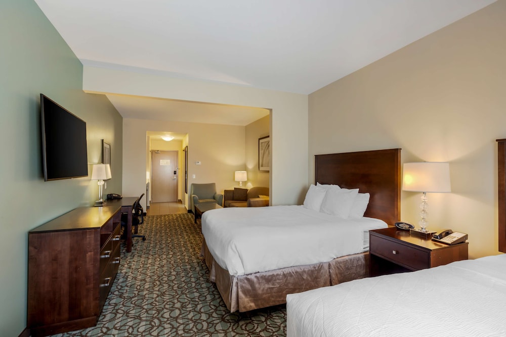 Best Western Plus Walkerton Hotel and Conference Centre 7/43