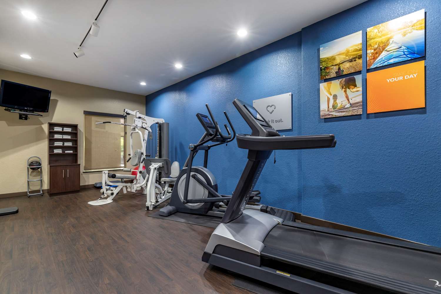 Comfort Suites Georgetown, TX 16/24