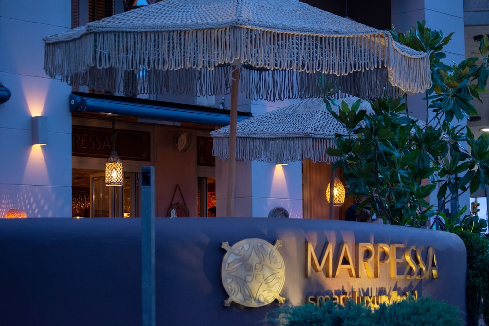 MARPESSA SMART LUXURY HOTEL 6/74