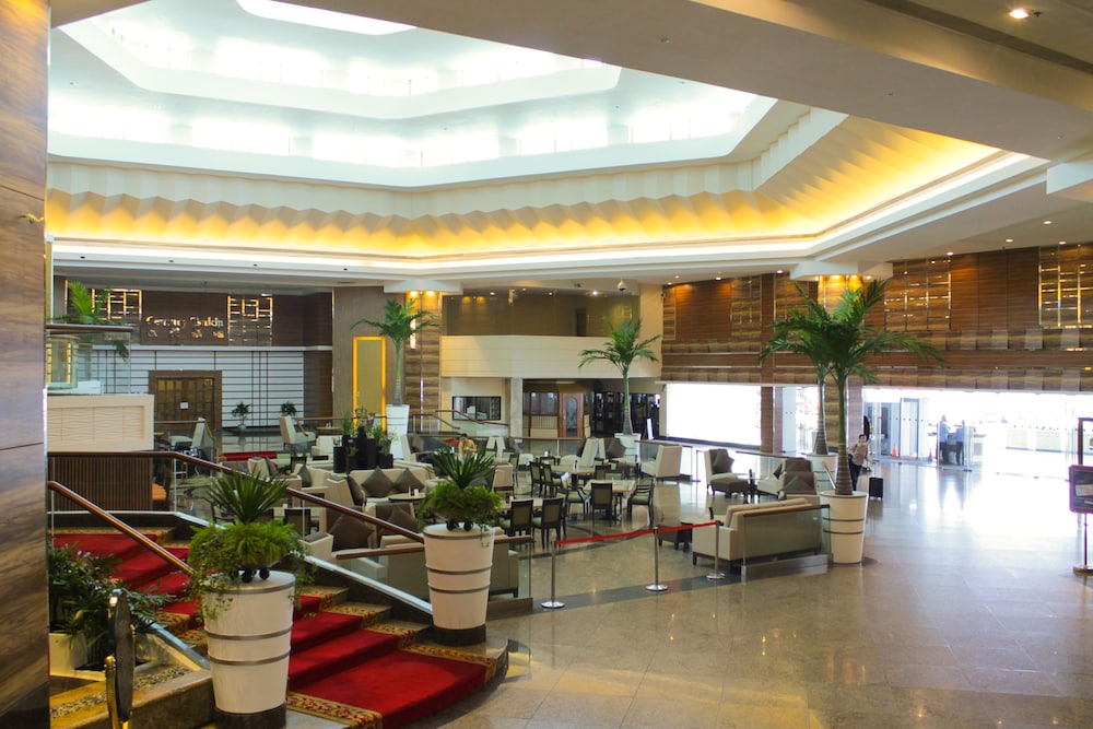 Century Park Hotel 62/76