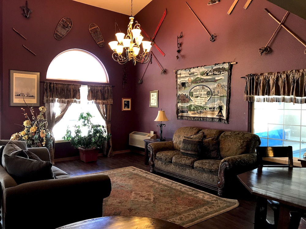 FAIRBRIDGE INN & SUITES KELLOGG 34/48