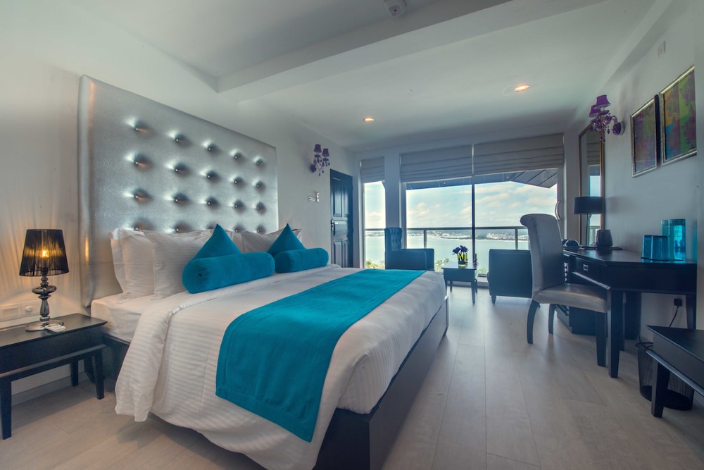 SUPERIOR, DOUBLE BED