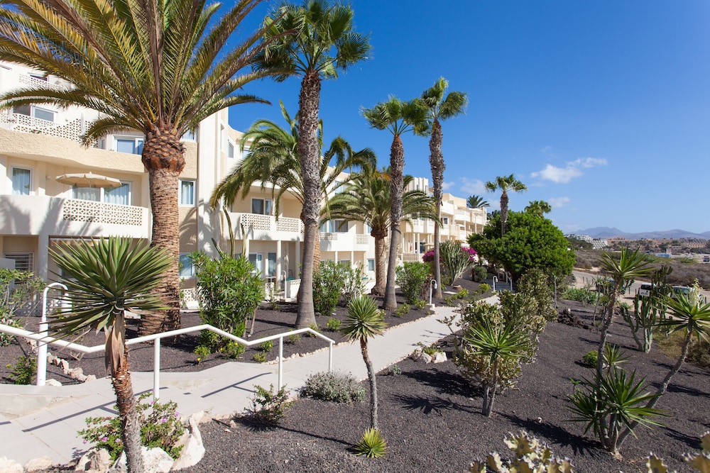 R2 Maryvent Beach Apartment 42/49