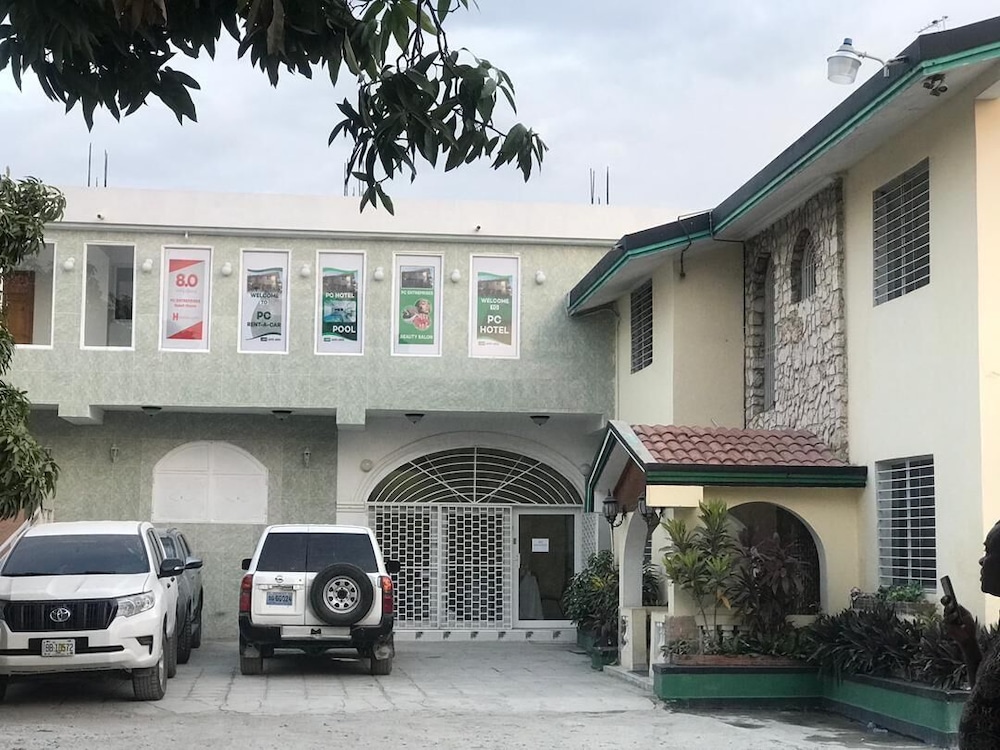 Pc Entreprises Guest House 46/50