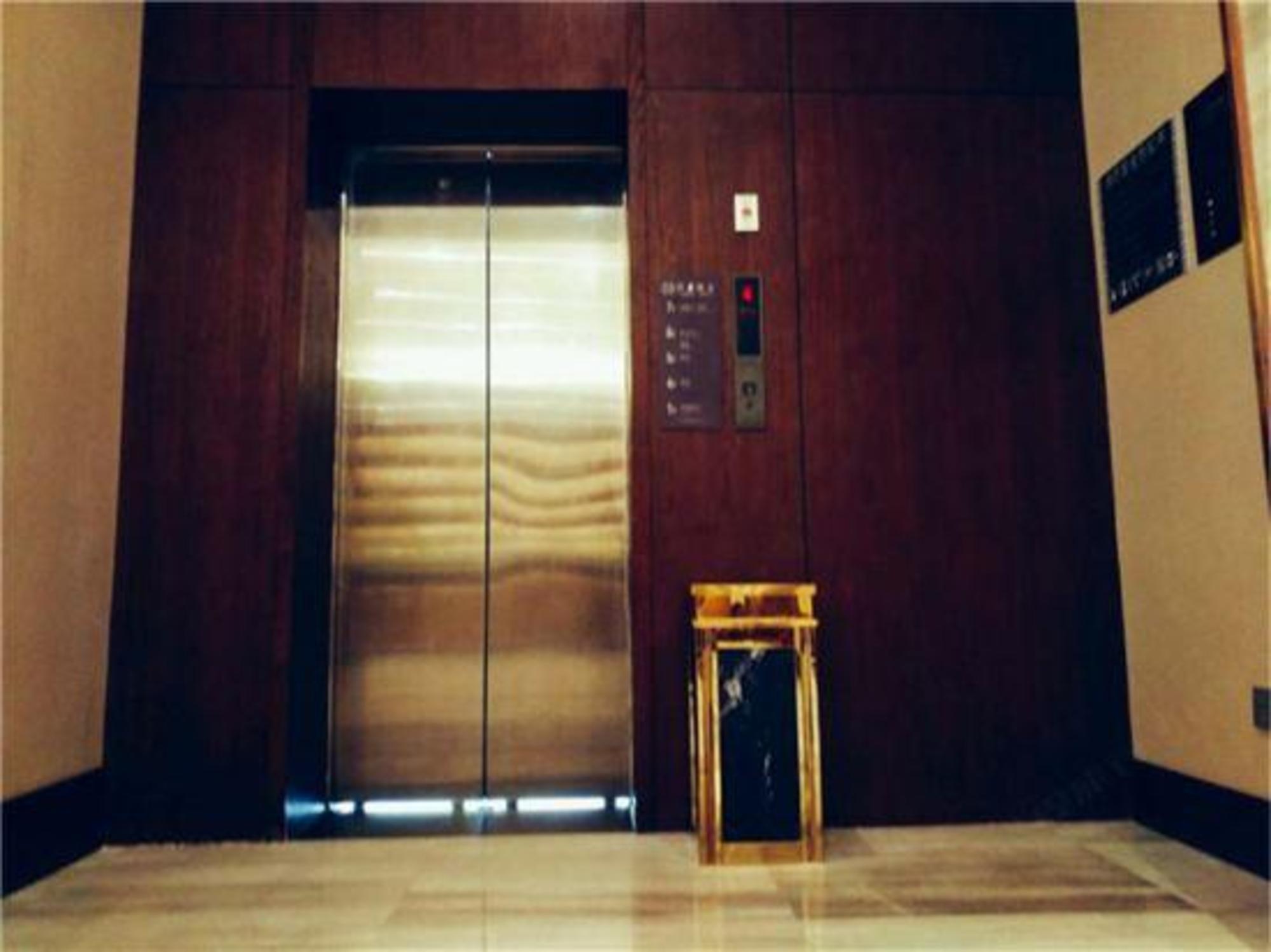 Xinhua Hotel Chongqing Kaizhou 19/28