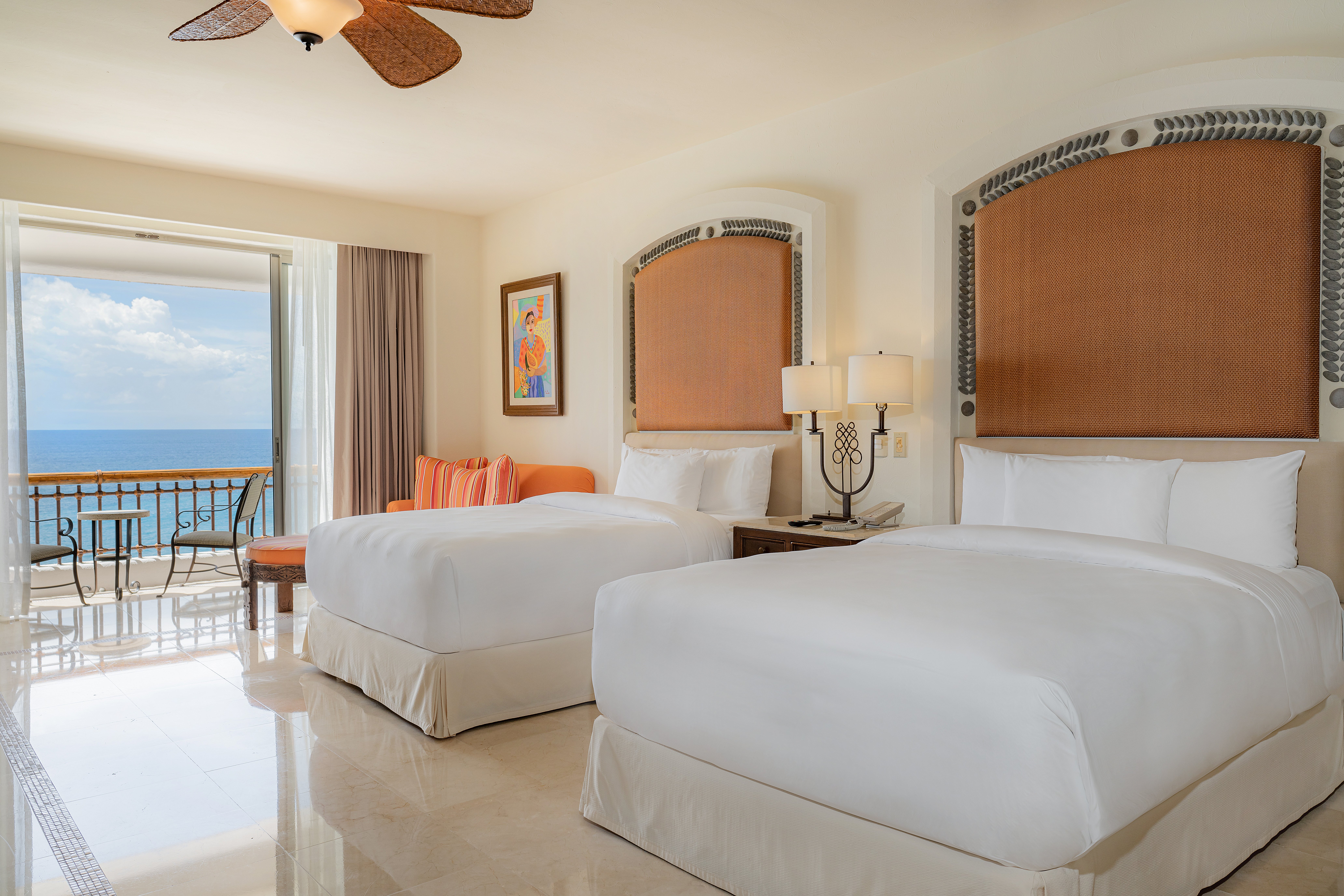 JUNIOR SUITE, 2 DOUBLE BEDS, OCEAN FRONT