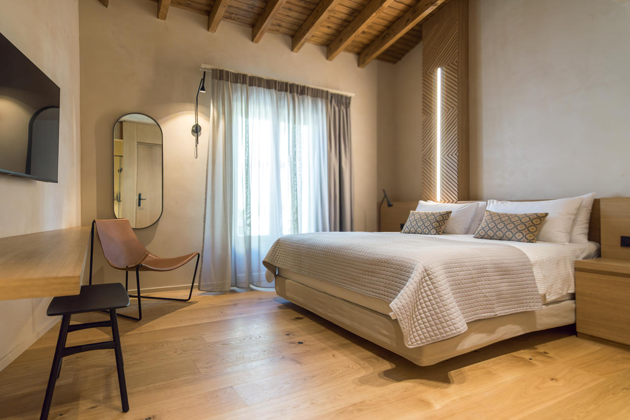 Consolato Boutique Suites 44/94