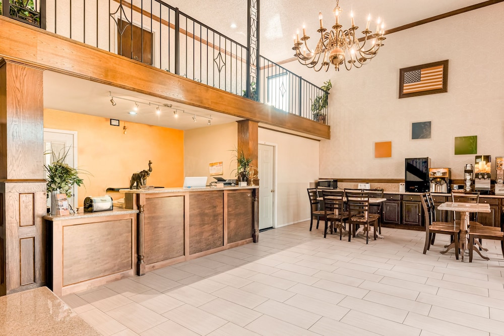 Rodeway Inn & Suites Jefferson 4/53