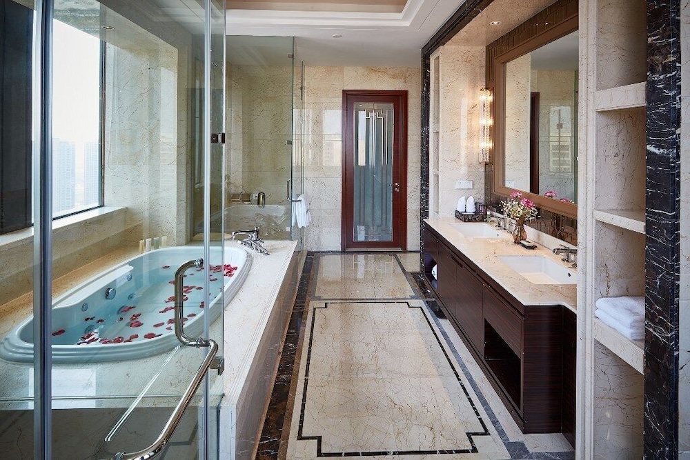 Wyndham Jingzhou 17/40