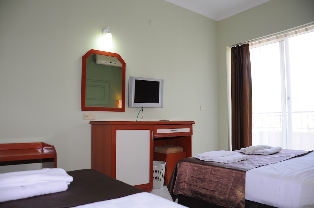 Pigale Beach Resort 17/66