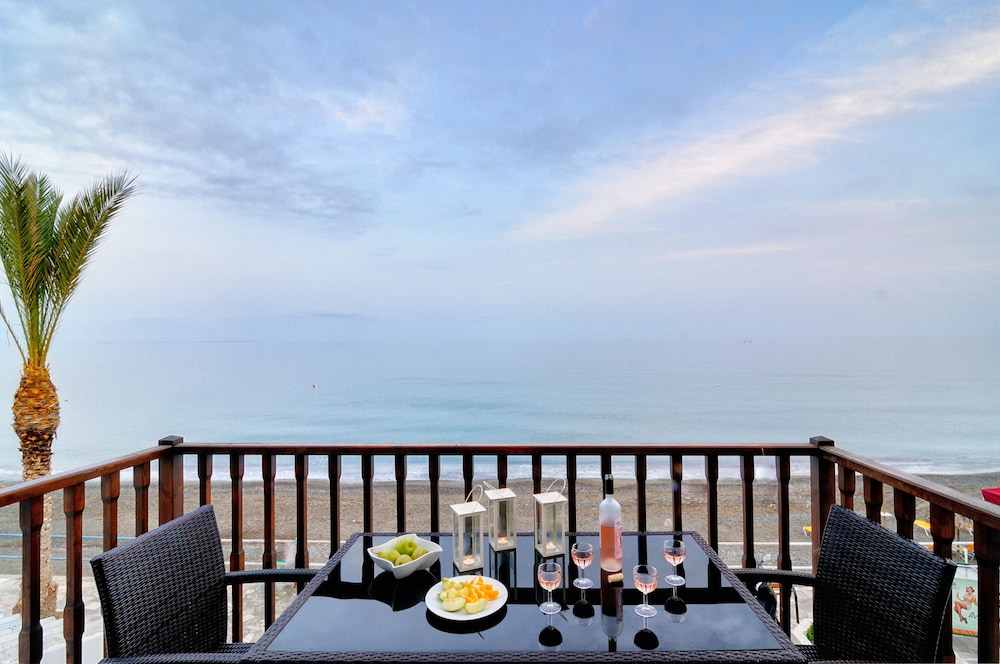 MYRTOS MARE SUITES 29/46