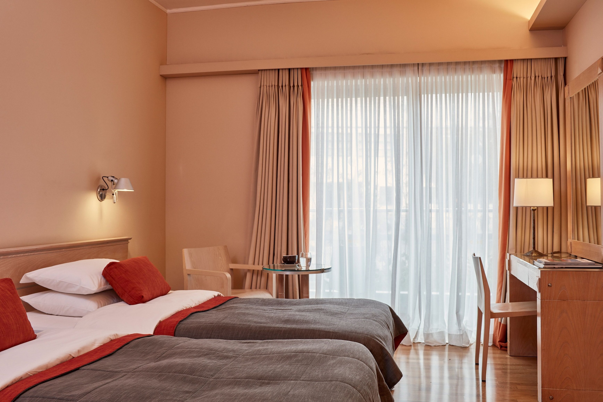 SUPERIOR, DOUBLE OR TWIN BED