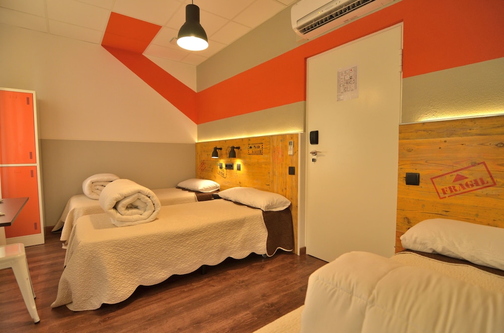 Far Home Atocha 13/50