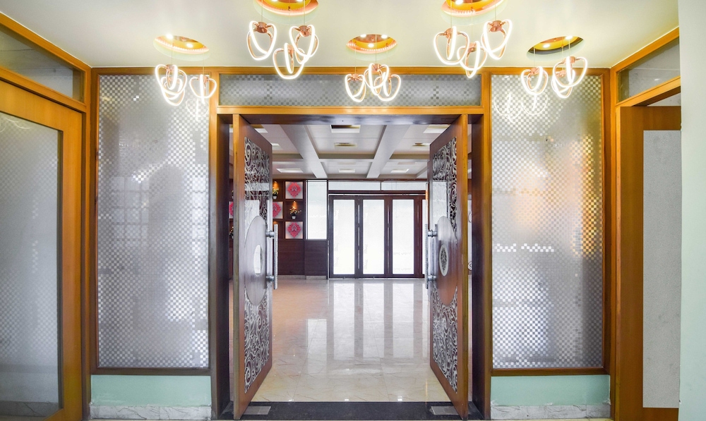 Hotel Saffron 10/50