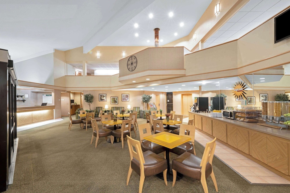 La Quinta Inn And Suites By Wyndham Salt Lake City Layton 17/24