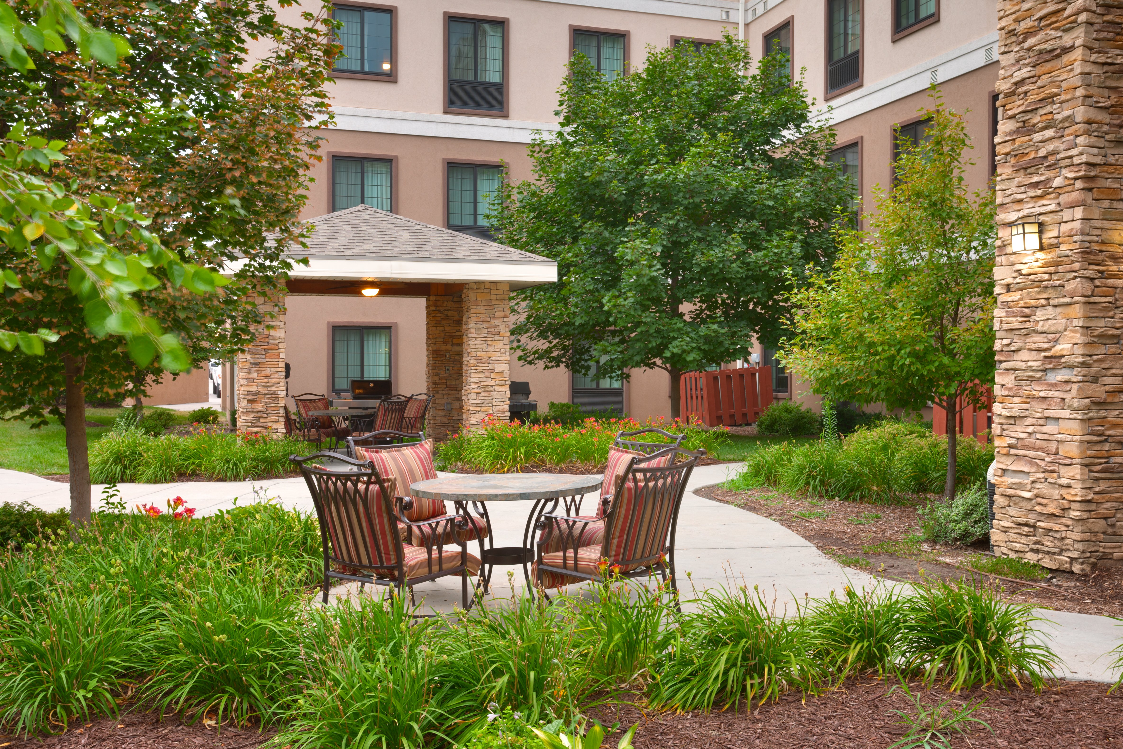 Staybridge Suites Omaha 80th And Dodge 77/81