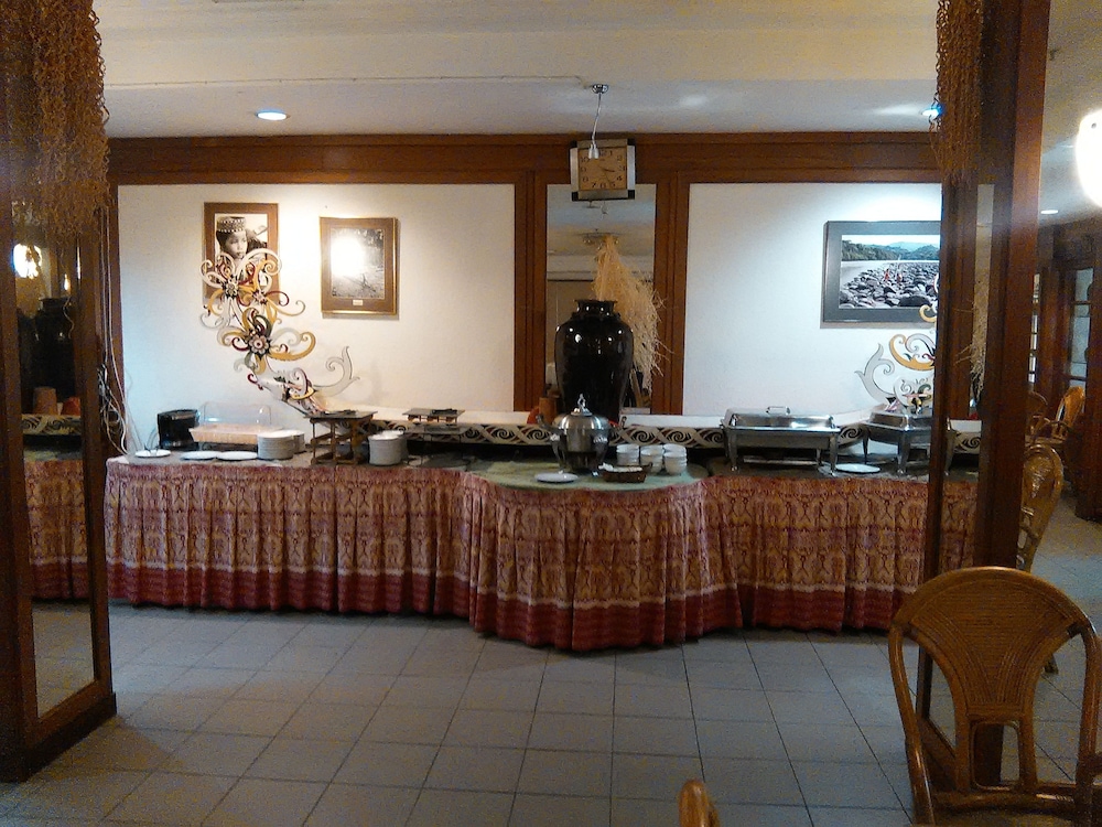 Telang Usan Hotel 36/44
