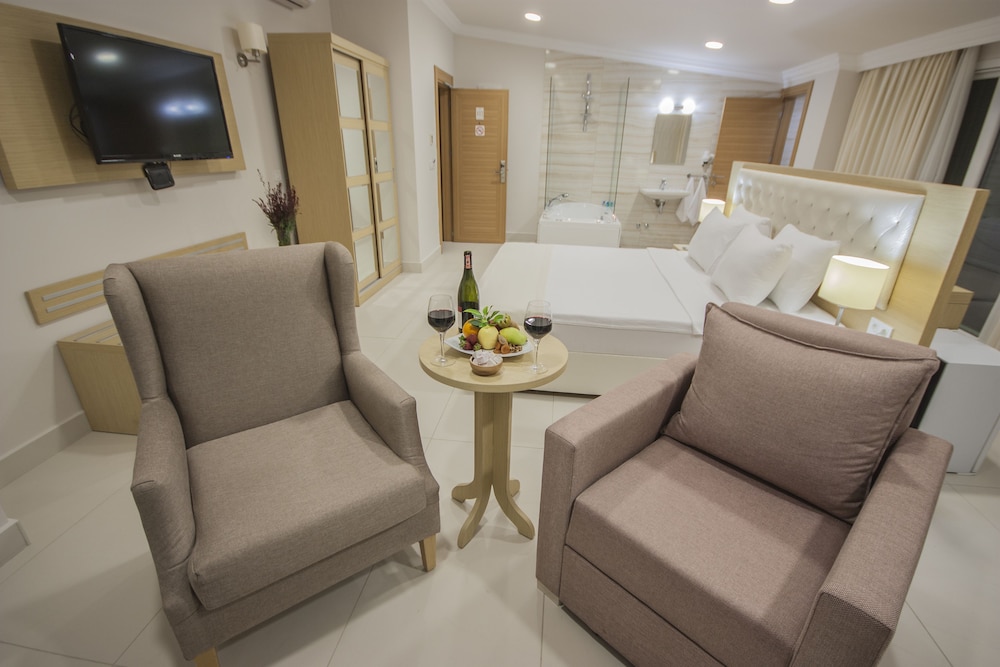 Dragut Point North Hotel 24/49