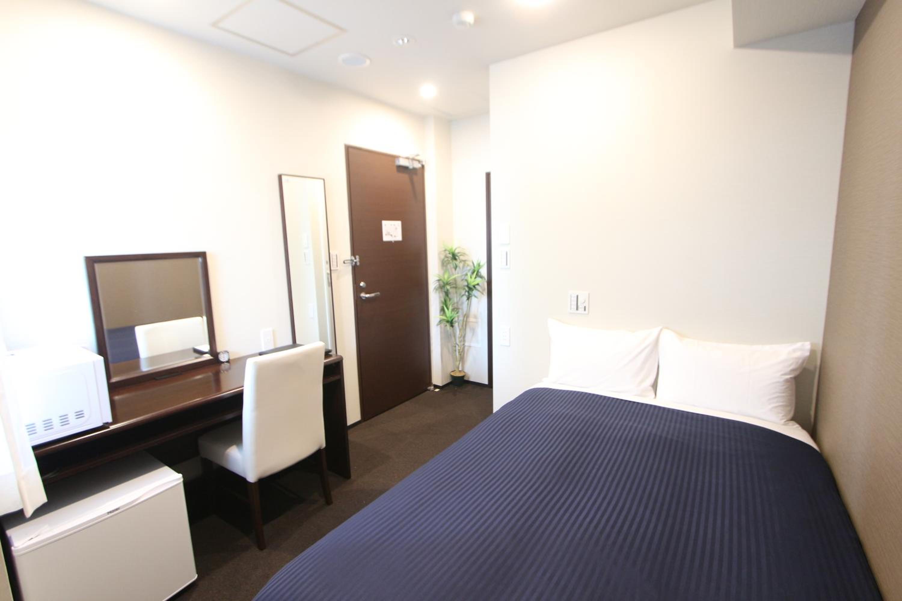 Semi Room, Single Bed, Semi Double Bed