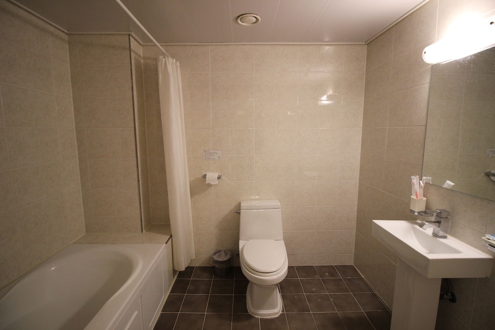 HOTEL IRENE CITY 34/35