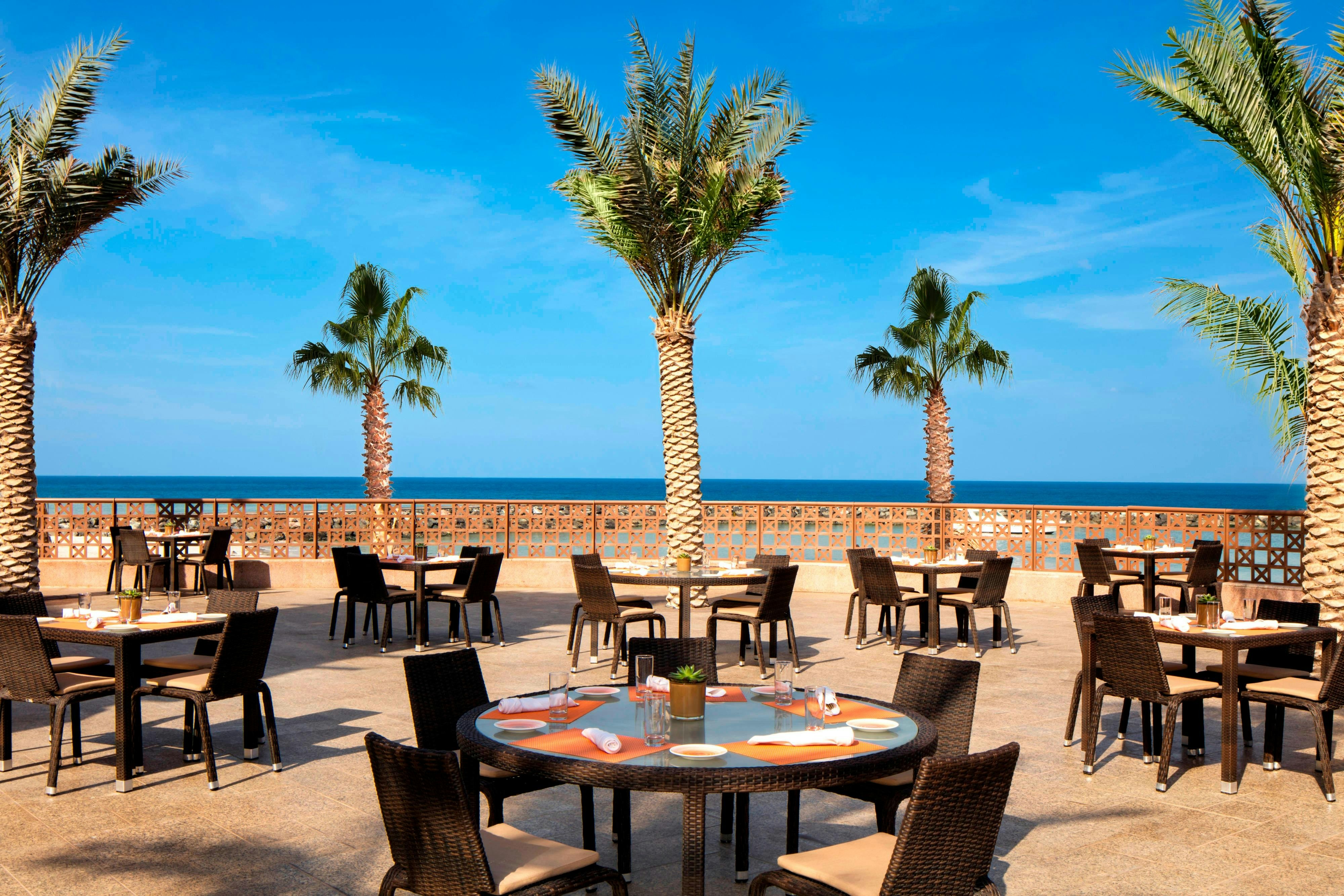 Sheraton Sharjah Beach Resort Spa 39/58