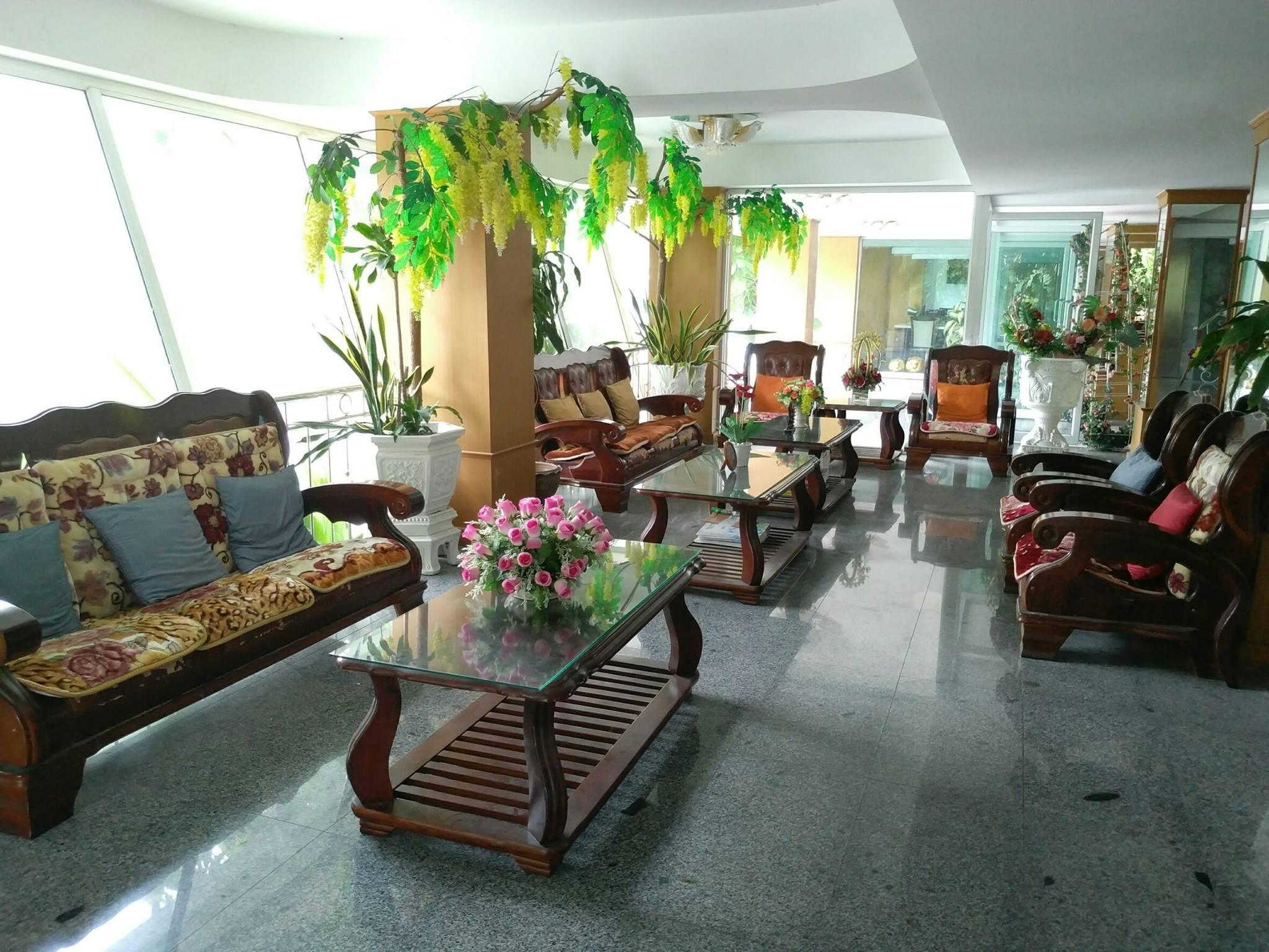 DIAMOND SWEET HOTEL 38/54