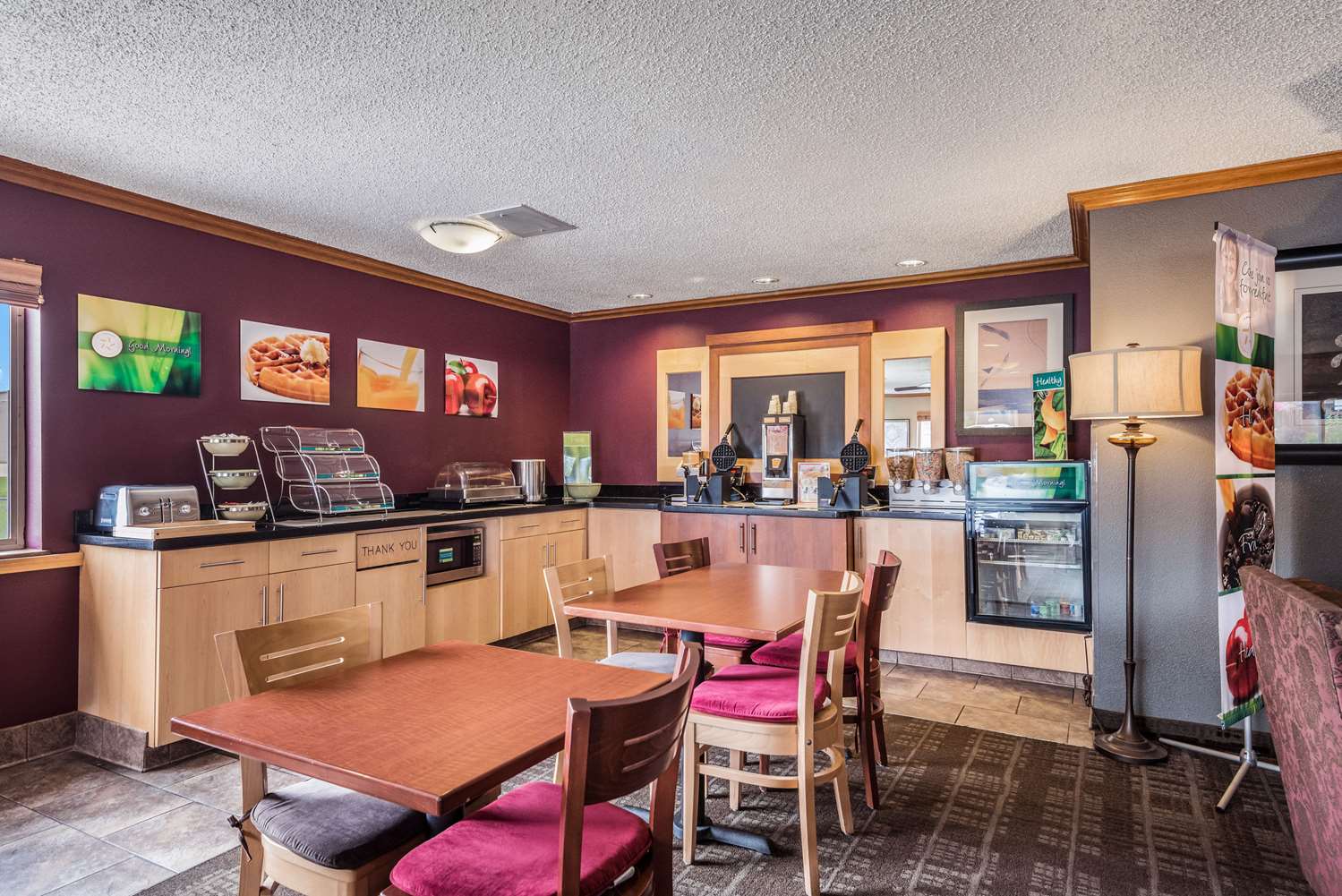 restaurant cafeteria