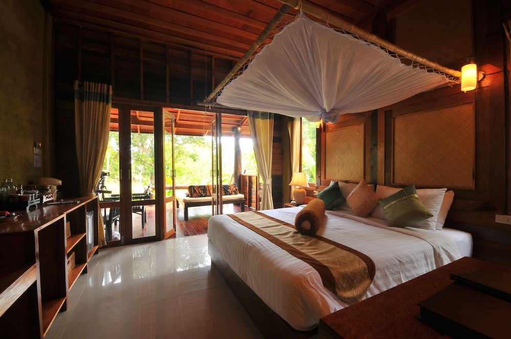 SENSI PARADISE BEACH RESORT 12/50