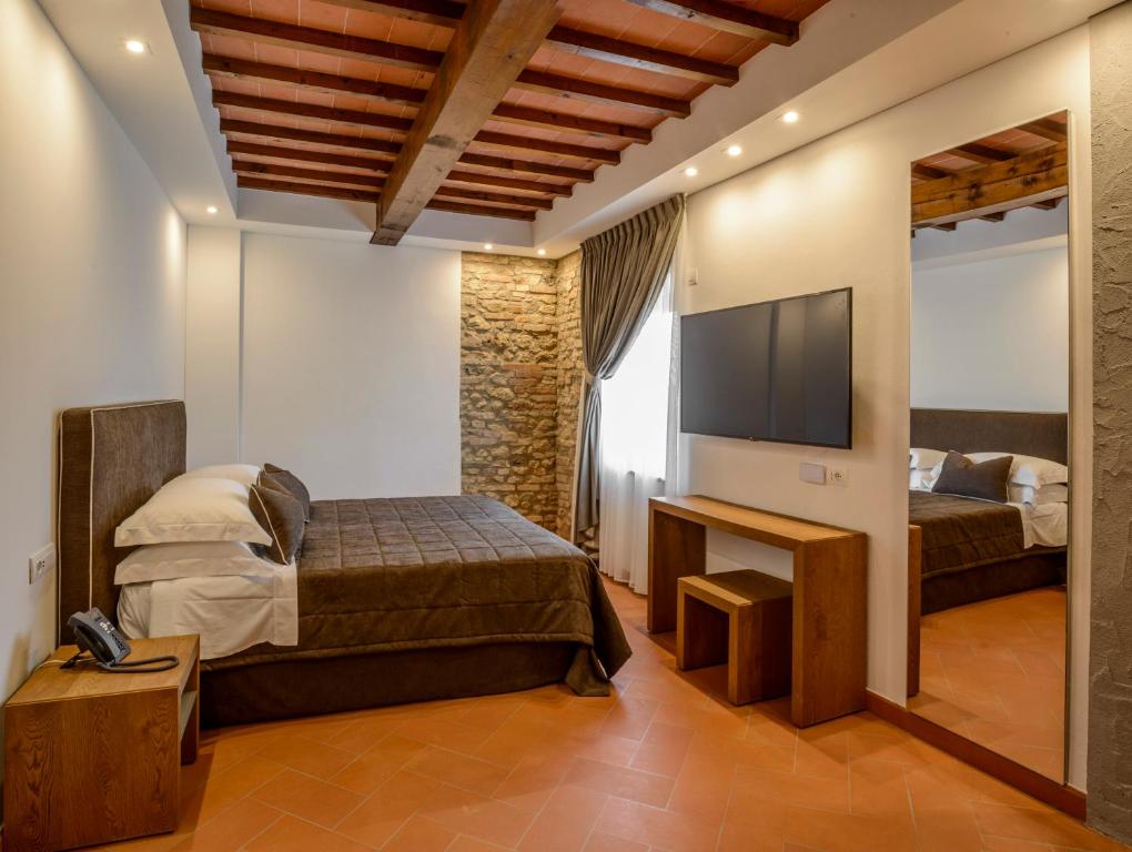 Room at Tenuta Sovestro, SAN GIMIGNANO
