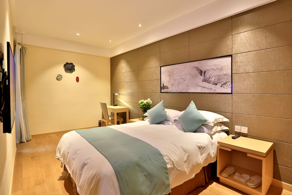 Nostalgia Hotel (West lake Hangzhou) 32/60