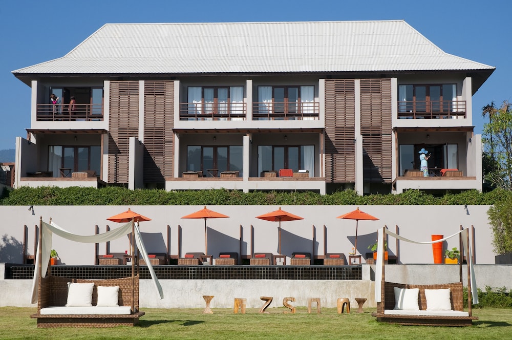 Yoma Hotel 6/69