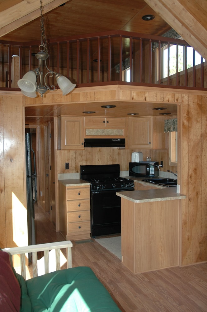 Lava Mountain Lodge 12/69