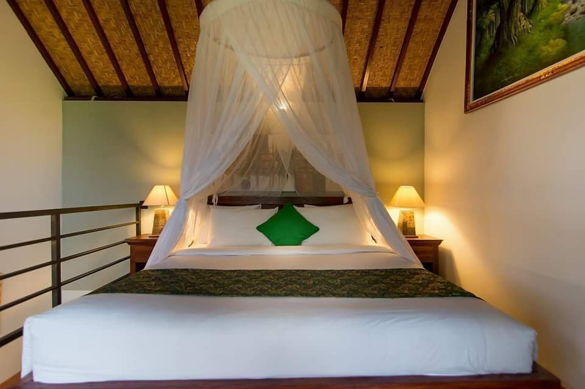 DELUXE, BUNGALOW, POOL VIEW, BATHTUB