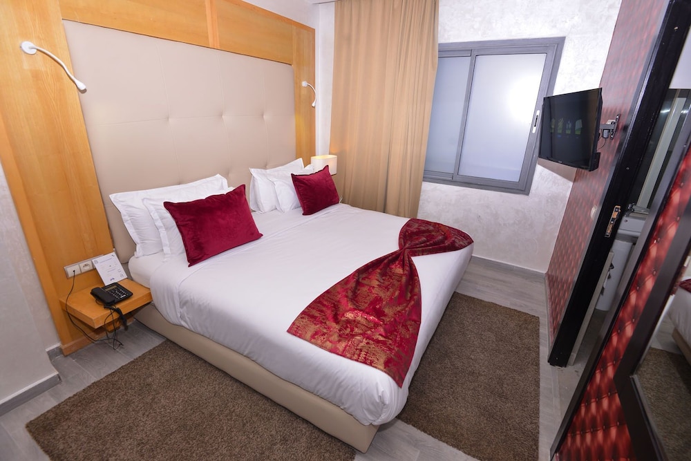 Le 135 Appart Hotel 11/22