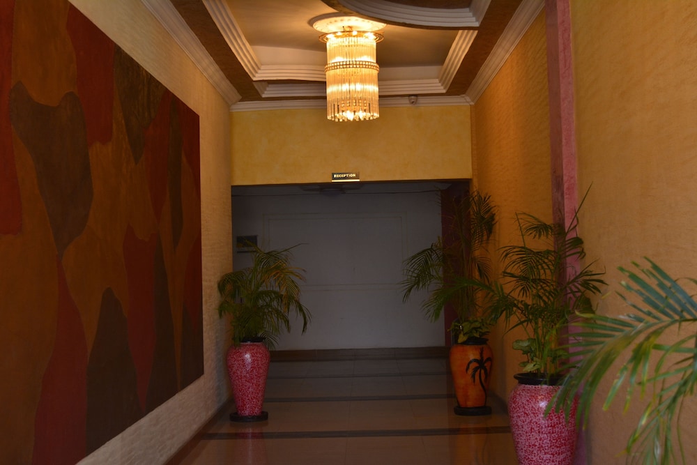 Eagle Palace Hotel 4/22
