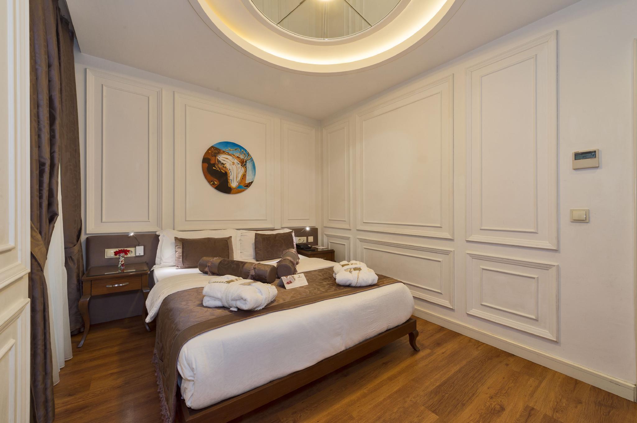 STANDARD, DOUBLE OR TWIN BED