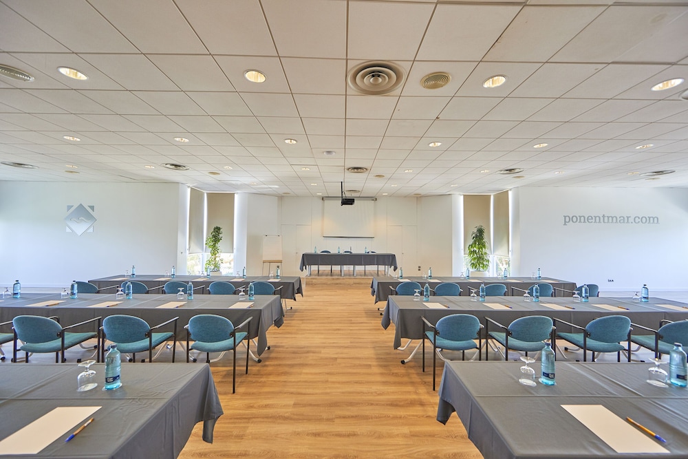 Ponent Mar Aparthotel 51/62