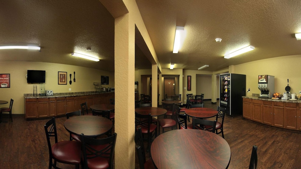 Econo Lodge Black Hills 36/46