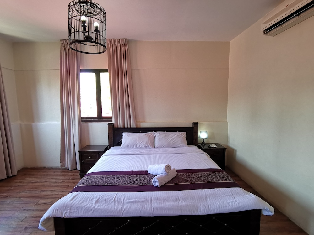 8 BOUTIQUE BY THE SEA HOTEL 14/50