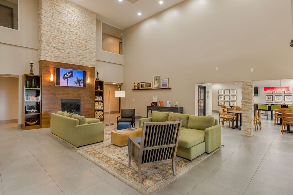 Country Inn & Suites by Radisson, St. Petersburg - Clearwater, FL 37/56