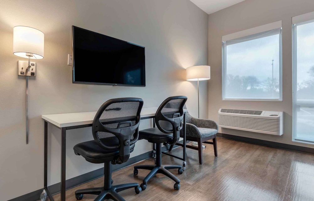 Extended Stay America Austin Airport 36/50