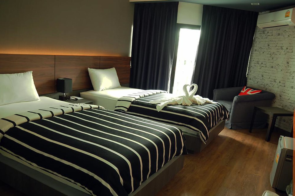 غرفة سوبيريور بسرير مزدوج، The Loft Seaside Sriracha Hotel 4/9