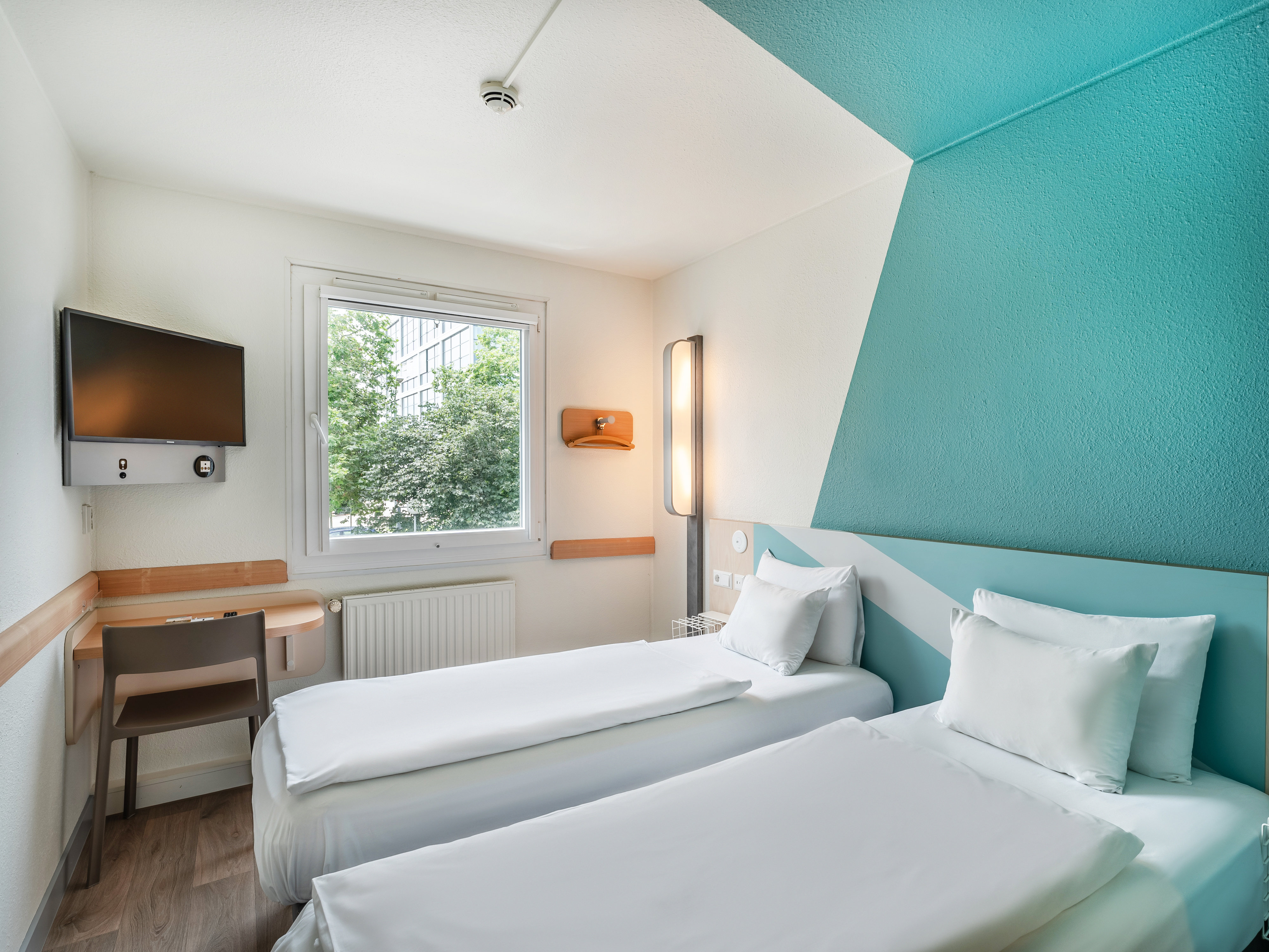 B&B HOTEL Freiburg-West 3/32