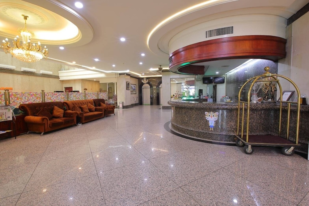 Chuanfu Hotel 7/35